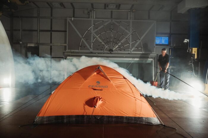 Namiot wysokogórski Ferrino Extreme 2 podczas badań w tunelu aeorodynamicznym (fot. ferrino.it)